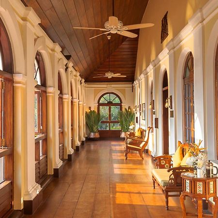 Taj Kumarakom Resort And Spa Kerala Exterior photo