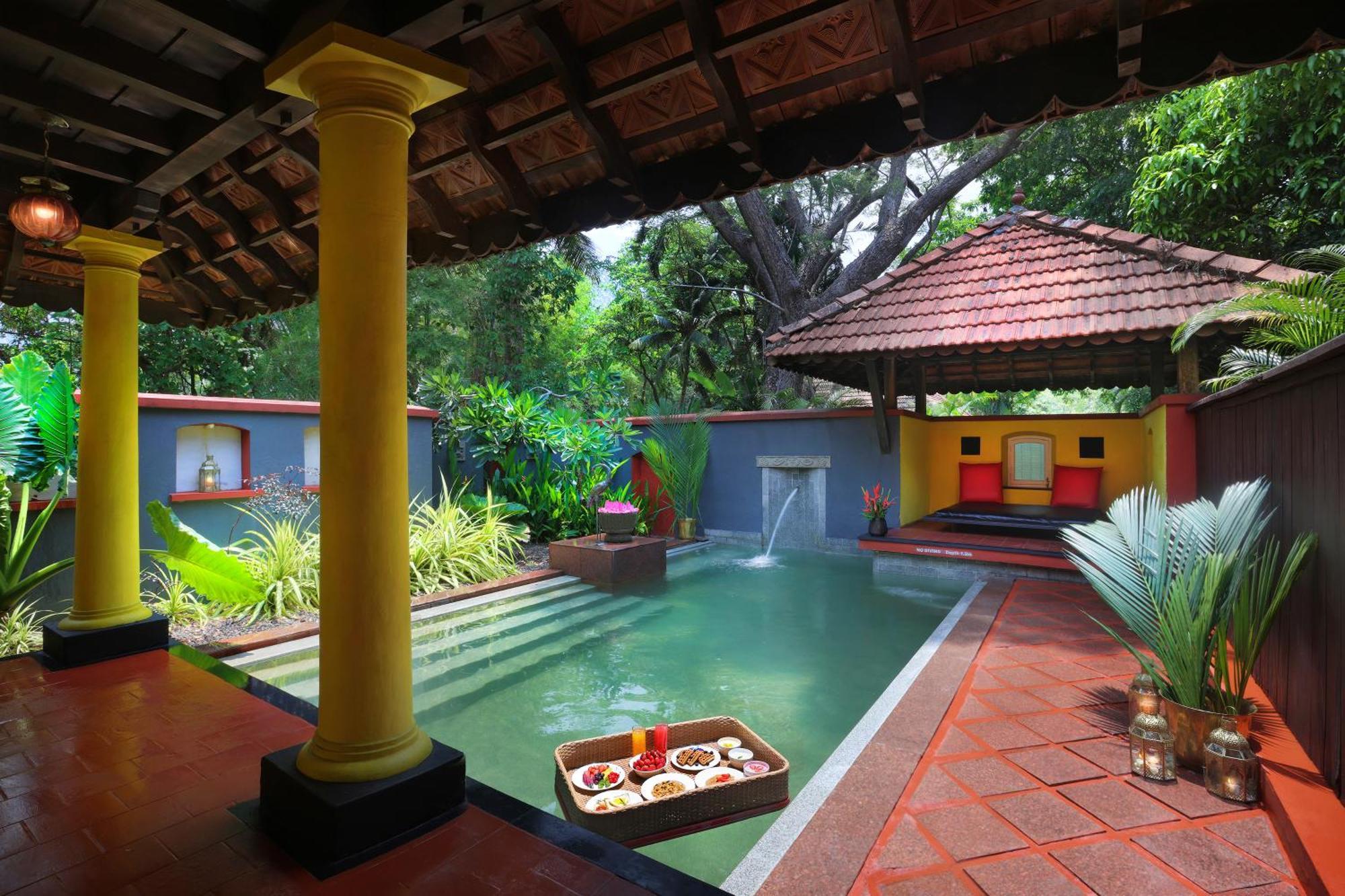 Taj Kumarakom Resort And Spa Kerala Exterior photo